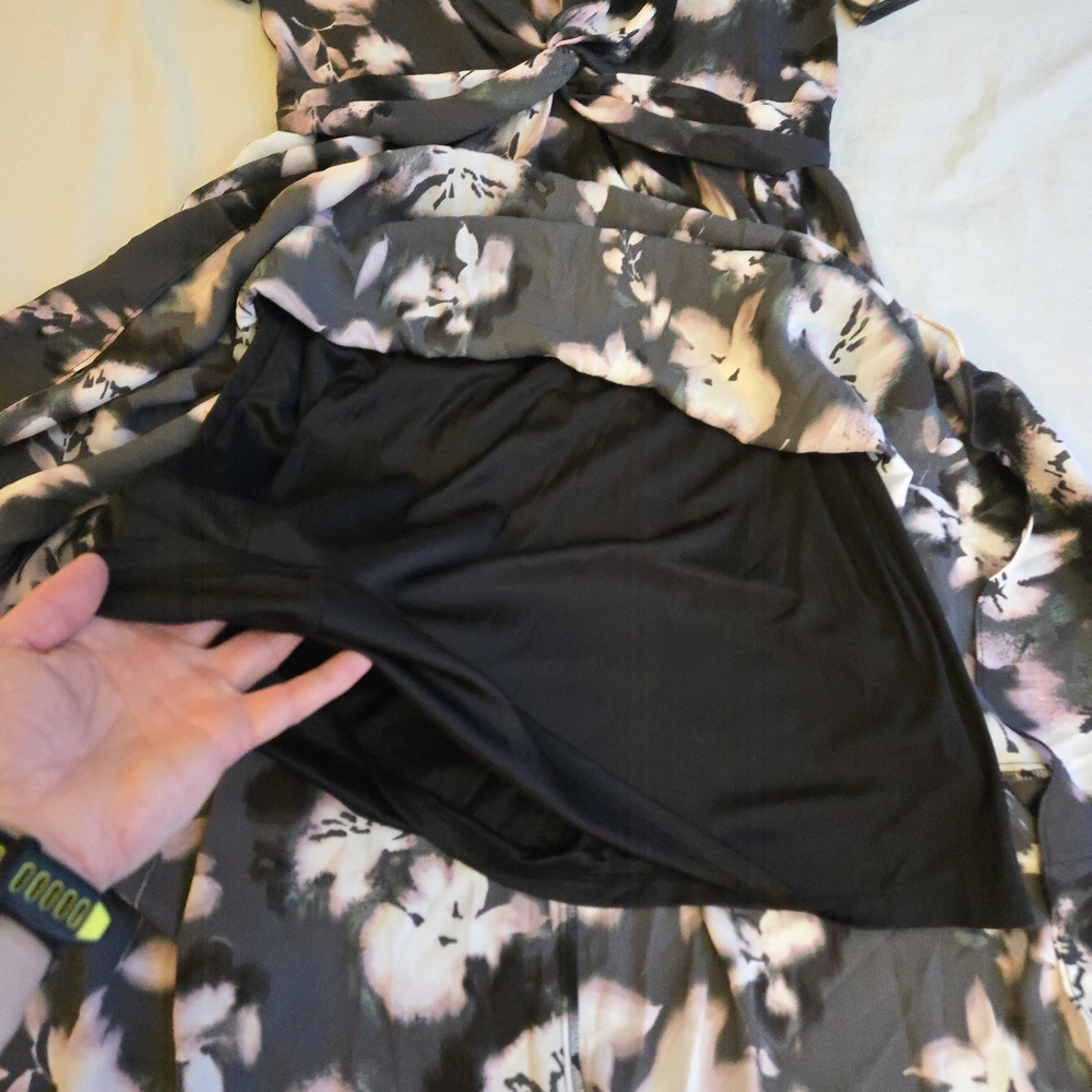Simply Vera Vera Wang Floral Flutter Twist Knot Front Dress Charcoal Purple EB3 - Picture 4 of 13